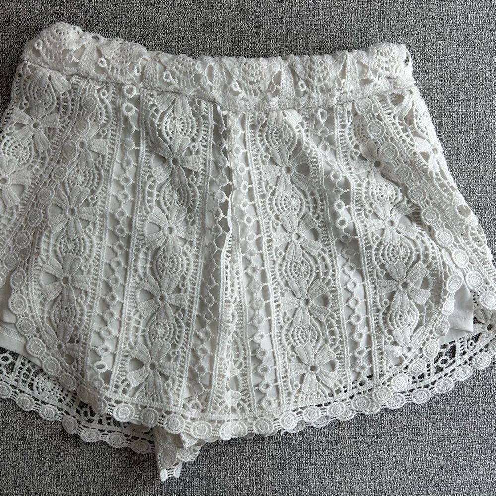 Primark White High Waist Lace Shorts